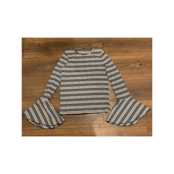 Zara Black & White Striped Bell Sleeve Top Flared Cuff Statement Blouse sz: S - Picture 2 of 9